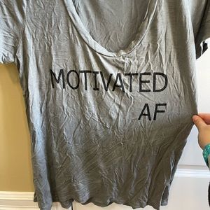 Short sleeve grey tee.